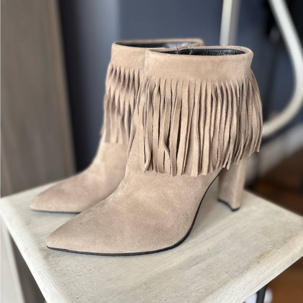 NWOB Stuart Weitzman Ankle Fringe Booties - Picture 2 of 10